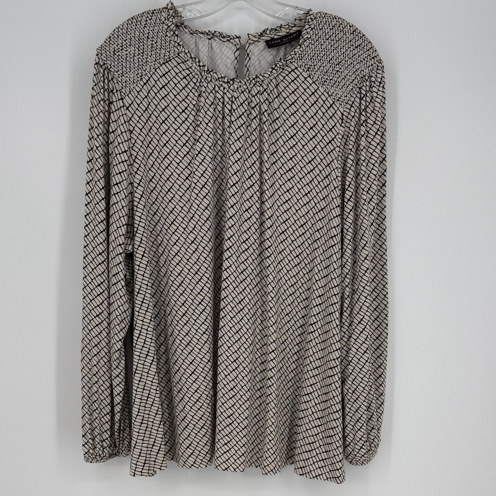 Lane Bryant Women's Black & Cream Smocked neckline blouse size 22/24